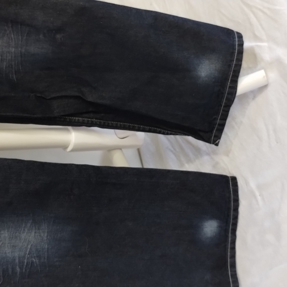 Sean John Relaxed Hamilton Fly Button Front Denim Jeans - Picture 10 of 15